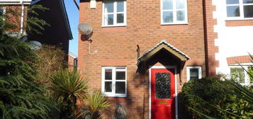 2 bed semi-detached house to rent