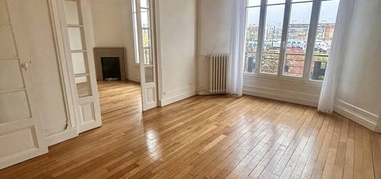 Appartement  à louer, 3 pièces, 1 chambre, 49 m²