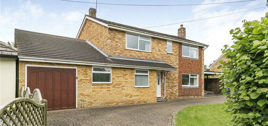 4 bed detached house for sale