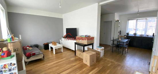 Location maison 5 pièces 93 m²