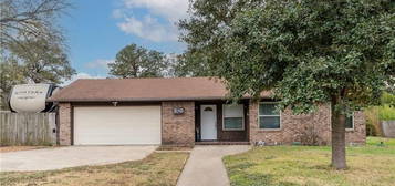 2802 Jennifer Dr, College Station, TX 77845