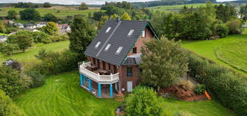 Mehr Raum zum Leben und Arbeiten - großzügiges Wohnhaus mit vielen Möglichkeiten in Ortsrandlage...