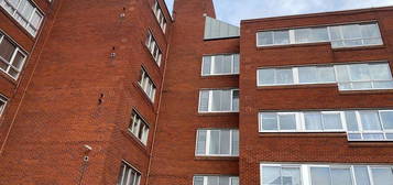 2 bed flat to rent