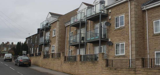 Flat to rent in The Views, Mapplewell, Barnsley, S Yorks S75