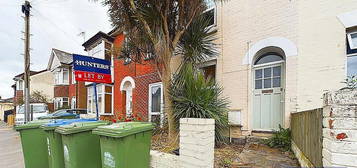 Terraced house to rent in Cambridge Road, Southampton SO14