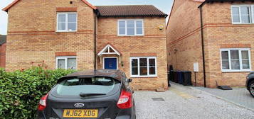 2 bedroom semi-detached house for sale