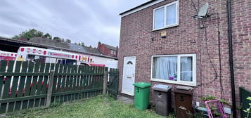 Detached house to rent in Medway Street, Nottingham NG8