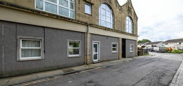 1 bedroom ground floor flat for sale