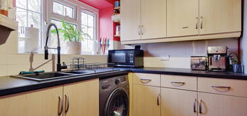 Flat to rent in Cavendish Place, Bournemouth BH1