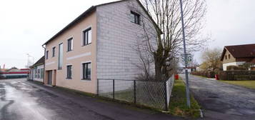 Schönes Stadt-Mehrparteien/Zinshaus mit Geschäftslokal nähe Zentrum