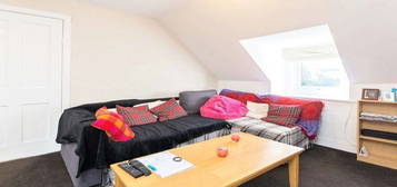 Flat to rent in Hilltop Road, London NW6