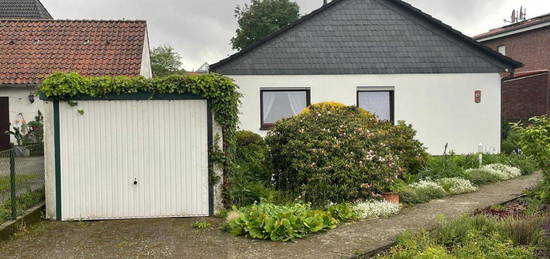 Bungalow mit großem Wintergarten und Garage in optimaler Lage von Isernhagen-Kirchhorst