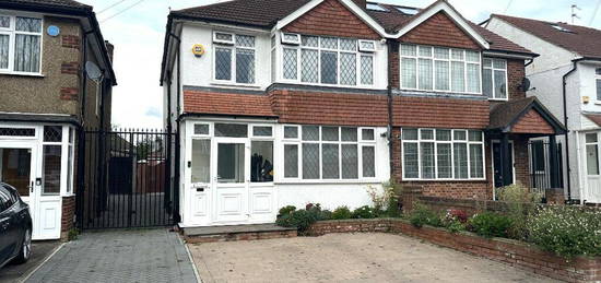 3 bedroom semi-detached house for sale