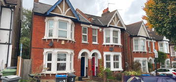 Semi-detached house to rent in Chisholm Road, Croydon CR0