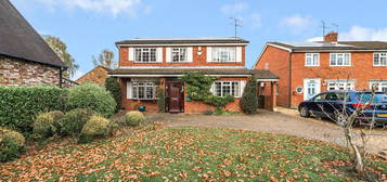 4 bed detached house for sale