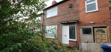 3 bed semi-detached house for sale