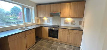 Maisonette to rent in Kingpost Parade, Guildford GU1