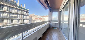 Appartement  à vendre, 3 pièces, 2 chambres, 72 m²