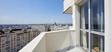 Appartement T3 au 18ème étage avec une vue panoramique