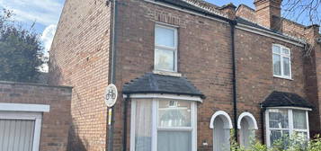 3 bedroom end of terrace house