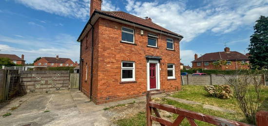 3 bed semi-detached house for sale