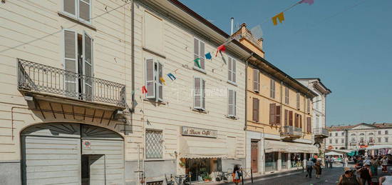 Appartamento in vendita in via Camillo Benso Cavour