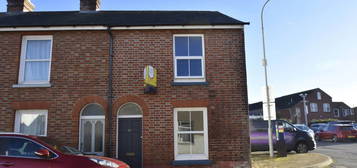 2 bed end terrace house to rent