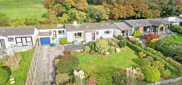 4 bedroom detached bungalow for sale