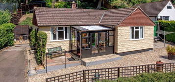 2 bed detached bungalow for sale