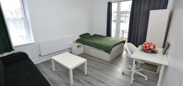 1 bedroom flat share