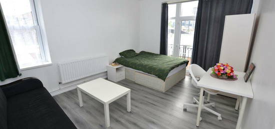 1 bedroom flat share