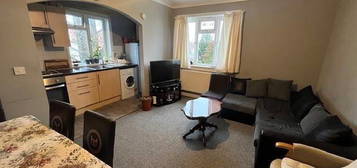 Flat to rent in Portland Road, Hove BN3