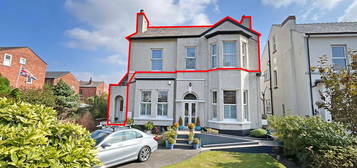 3 bed flat for sale