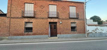 Chalet adosado en venta en calle Virgen de la Soledad s/n