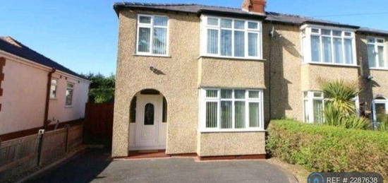 3 bedroom semi-detached house