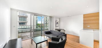 Flat to rent in Devan Grove, London N4