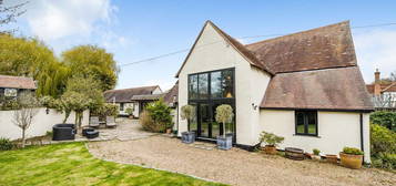 4 bed detached house for sale