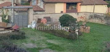 Villa unifamiliare via Monte Grappa, Pertengo