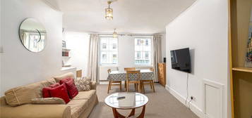 Flat to rent in Highgate High Street, Highgate, London N6