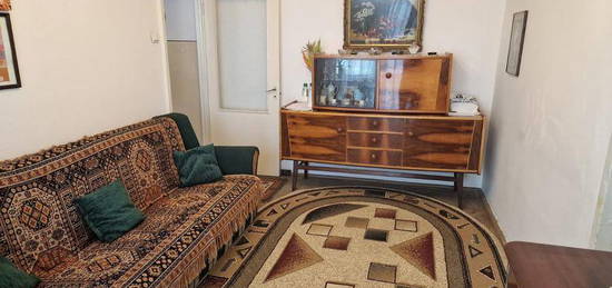 Tomis III Macul Rosu, Apartament 3 camere 75000