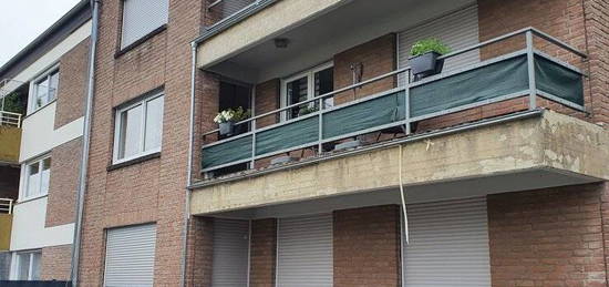 Frechen-Habbelrath, modernisierte 4-Zimmer-Wohnung mit Balkon