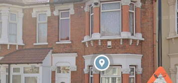 Terraced house to rent