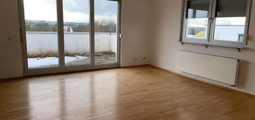 Schöne 5-Zimmer-Wohnung mit zwei großen Terrassen und Einbauküche in Offenburg