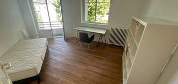 Studio meublé  à louer, 1 pièce, 14 m², Étage 2/–