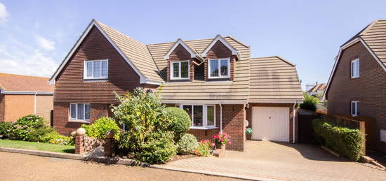 4 bed detached house for sale