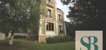 Maison  à vendre, 8 pièces, 5 chambres, 188 m²