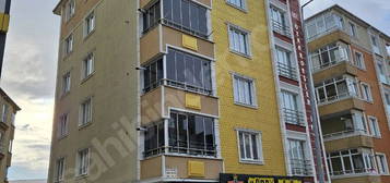 EFOR MİMARLIK'TAN GÜVENİŞ CADDESİNDE 3+1 SATILIK DAİRE