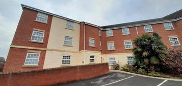 2 bedroom ground floor flat for sale