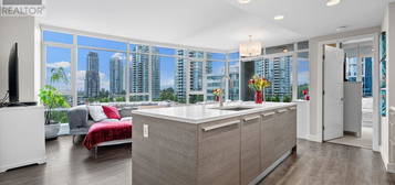 702 2008 ROSSER AVENUE, Burnaby, British Columbia 