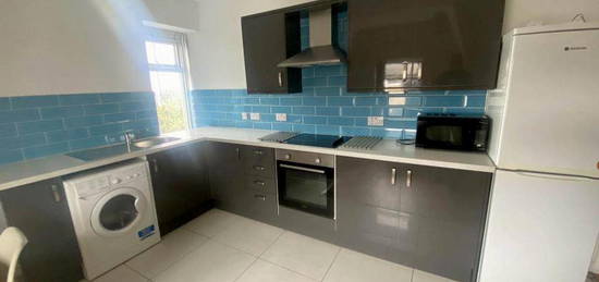 3 bedroom flat to rent